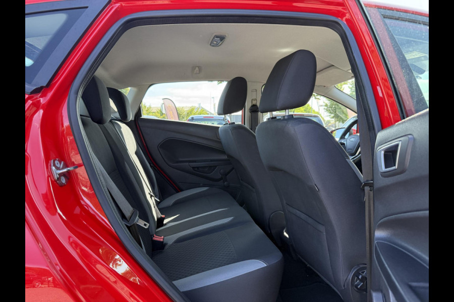 Ford Fiesta 1.0 EcoBoost Titanium 1e Eigenaar,Trekhaak,Airco,Weinig km,Distributie recent vervangen,5 Deurs,Apk tot 02-2026