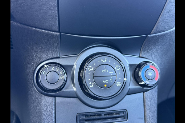 Ford Fiesta 1.0 EcoBoost Titanium 1e Eigenaar,Trekhaak,Airco,Weinig km,Distributie recent vervangen,5 Deurs,Apk tot 02-2026