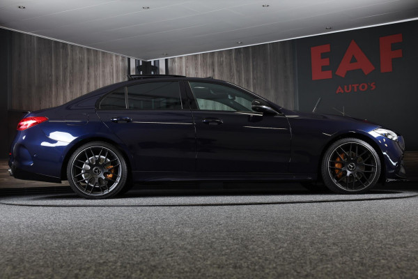Mercedes-Benz C-Klasse 300 e AMG 63 Look / Massage / Head Up / 360 Camera / Acc / Elek Stoelen / Leder / Open Pano / 20 Inc