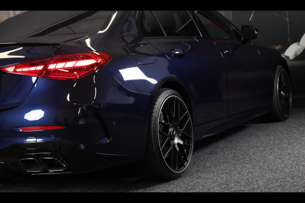 Mercedes-Benz C-Klasse 300 e AMG 63 Look / Massage / Head Up / 360 Camera / Acc / Elek Stoelen / Leder / Open Pano / 20 Inc