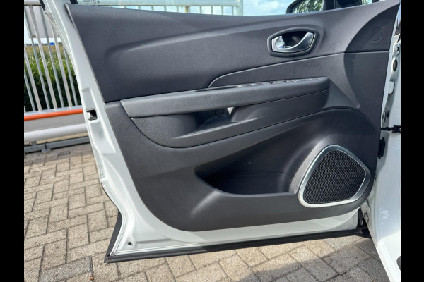 Renault Captur 0.9 TCe Intens TREKHAAK / 4-SEIZOENENBAND / PDC / NAVI / CRUISE / LMV / ECC / BLUETOOTH / PARELMOER
