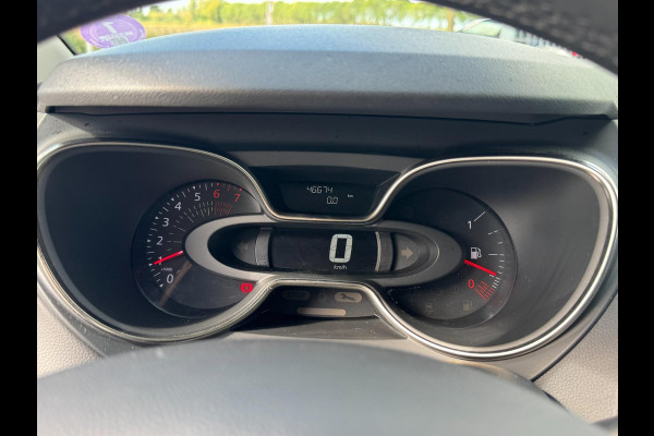 Renault Captur 0.9 TCe Intens TREKHAAK / 4-SEIZOENENBAND / PDC / NAVI / CRUISE / LMV / ECC / BLUETOOTH / PARELMOER