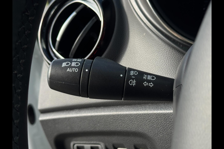 Renault Captur 0.9 TCe Intens TREKHAAK / 4-SEIZOENENBAND / PDC / NAVI / CRUISE / LMV / ECC / BLUETOOTH / PARELMOER