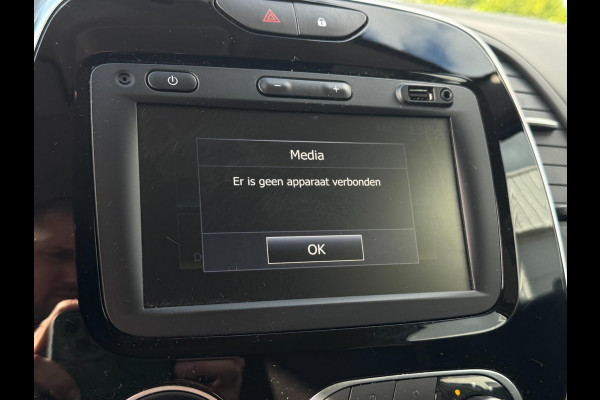 Renault Captur 0.9 TCe Intens TREKHAAK / 4-SEIZOENENBAND / PDC / NAVI / CRUISE / LMV / ECC / BLUETOOTH / PARELMOER