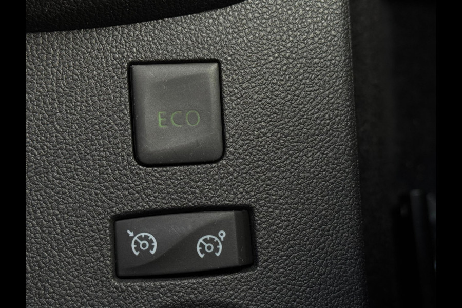 Renault Captur 0.9 TCe Intens TREKHAAK / 4-SEIZOENENBAND / PDC / NAVI / CRUISE / LMV / ECC / BLUETOOTH / PARELMOER