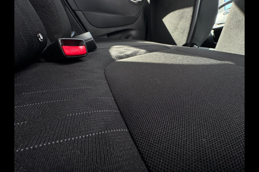 Renault Captur 0.9 TCe Intens TREKHAAK / 4-SEIZOENENBAND / PDC / NAVI / CRUISE / LMV / ECC / BLUETOOTH / PARELMOER
