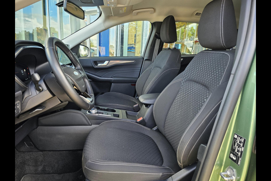 Ford Kuga 2.5 PHEV Titanium 243pk | Driver Assistance Pack | Winterpack | Wegklapbare Trekhaak | 2.100kg Trekgewicht | Ford Kuga 2.5 PHEV Titanium 243pk | Driver Assistance Pack | Winterpack | Wegklapbare Trekhaak | 2.100kg Trekgewicht |