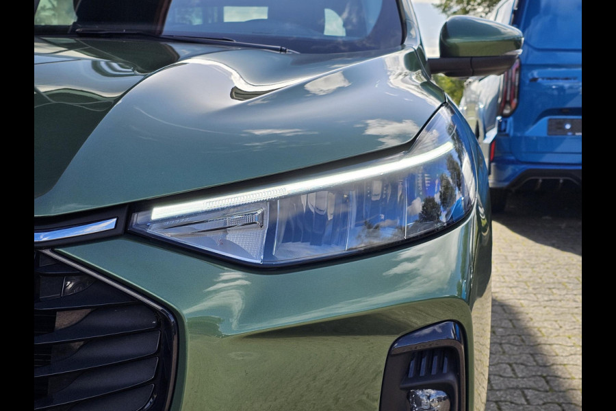 Ford Kuga 2.5 PHEV Titanium 243pk | Driver Assistance Pack | Winterpack | Wegklapbare Trekhaak | 2.100kg Trekgewicht | Ford Kuga 2.5 PHEV Titanium 243pk | Driver Assistance Pack | Winterpack | Wegklapbare Trekhaak | 2.100kg Trekgewicht |