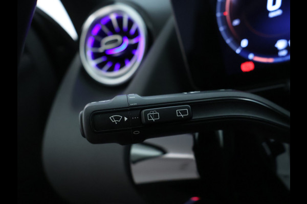 Mercedes-Benz GLA 250 e AMG Plug-In Hybride AMG Line | Sfeerverlichting | Achteruitrijcamera | Stoelverwarming voor. | Ledkoplampen. Inclusief 48 maanden MB Certified garantie voor Europa.