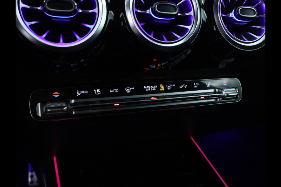 Mercedes-Benz GLA 250 e AMG Plug-In Hybride AMG Line | Sfeerverlichting | Achteruitrijcamera | Stoelverwarming voor. | Ledkoplampen. Inclusief 48 maanden MB Certified garantie voor Europa.