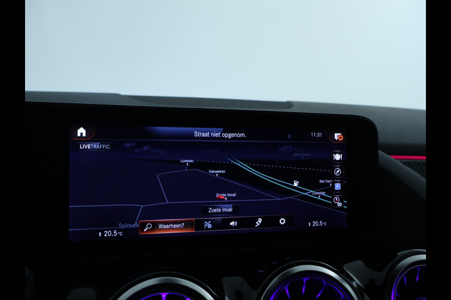 Mercedes-Benz GLA 250 e AMG Plug-In Hybride AMG Line | Sfeerverlichting | Achteruitrijcamera | Stoelverwarming voor. | Ledkoplampen. Inclusief 48 maanden MB Certified garantie voor Europa.