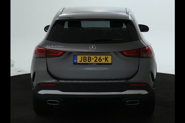 Mercedes-Benz GLA 250 e AMG Plug-In Hybride AMG Line | Sfeerverlichting | Achteruitrijcamera | Stoelverwarming voor. | Ledkoplampen. Inclusief 48 maanden MB Certified garantie voor Europa.