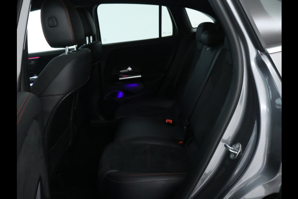 Mercedes-Benz GLA 250 e AMG Plug-In Hybride AMG Line | Sfeerverlichting | Achteruitrijcamera | Stoelverwarming voor. | Ledkoplampen. Inclusief 48 maanden MB Certified garantie voor Europa.
