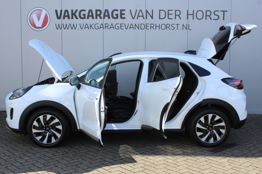 Ford Puma 1.0-125pk EcoBoost Mild-Hybrid Titanium. Fabr. garantie t/m 24-03-2029 ! Eén van de fijnst rijdende auto in z'n klasse ! Autm. airco, stoel-, stuur- en voorraamverw., cruise control, LED verl., navigatie, telefoonvoorb., DAB radio, Apple carplay/Android auto etc.