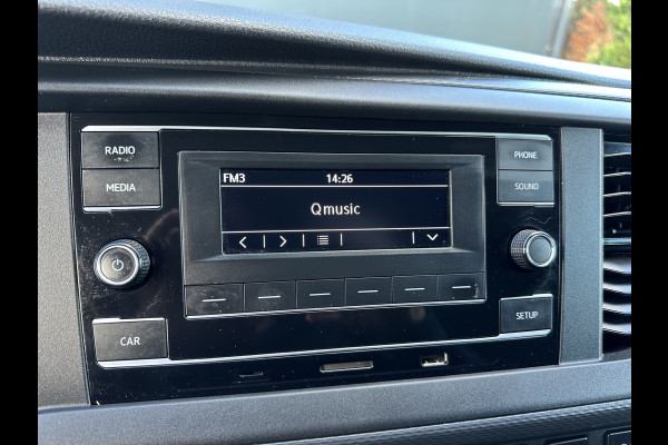 Volkswagen Transporter 2.0 TDI / L1H1 / 1e EIG. / IMPERIAAL / TREKHAAK / AIRCO / BIJRIJDERSBANK / PDC