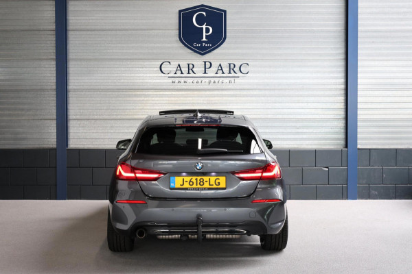BMW 1-serie 118i M-SPORT LED+XENON/VIRTUAL/SFEER/PANORAMADAK/LEER+S.VERWARMING/LMV/CAM/LINE/ACC/ECC/12 MDN GARANTIE!
