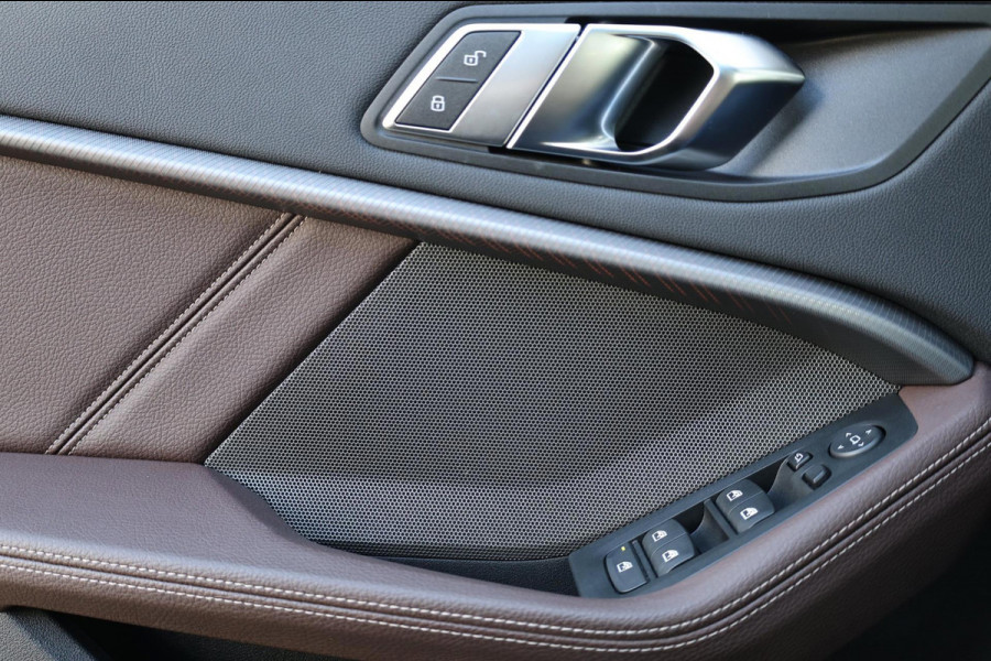 BMW 1-serie 118i M-SPORT LED+XENON/VIRTUAL/SFEER/PANORAMADAK/LEER+S.VERWARMING/LMV/CAM/LINE/ACC/ECC/12 MDN GARANTIE!
