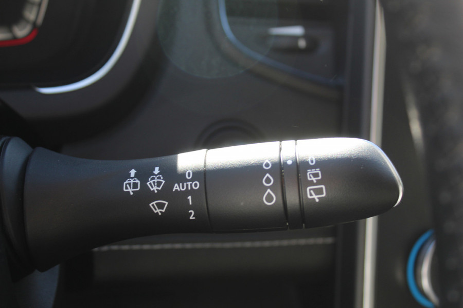 Renault Scénic 1.2 TCe Intens , Trekgewicht 1850kg Zeer nette hoog zitter , Climate  control , Navigatie , Cruis control Trekhaak , Parkeer sensoren V+A , AGR stoel bestuurder