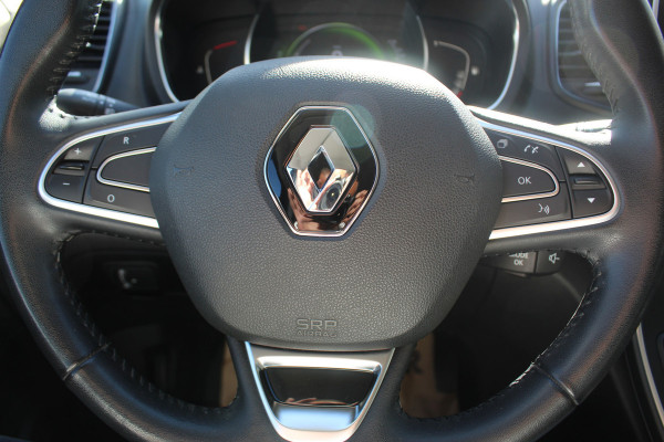 Renault Scénic 1.2 TCe Intens , Trekgewicht 1850kg Zeer nette hoog zitter , Climate  control , Navigatie , Cruis control Trekhaak , Parkeer sensoren V+A , AGR stoel bestuurder