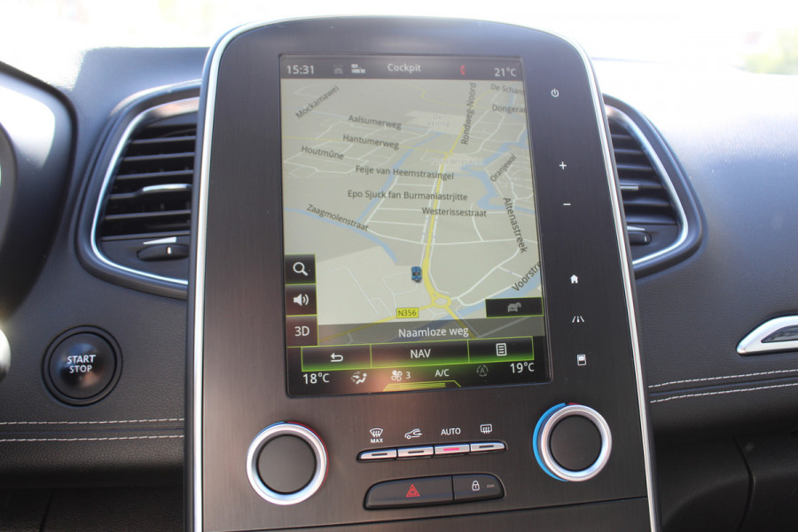 Renault Scénic 1.2 TCe Intens , Trekgewicht 1850kg Zeer nette hoog zitter , Climate  control , Navigatie , Cruis control Trekhaak , Parkeer sensoren V+A , AGR stoel bestuurder
