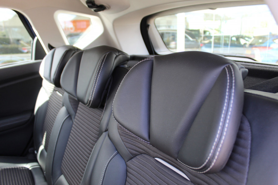 Renault Scénic 1.2 TCe Intens , Trekgewicht 1850kg Zeer nette hoog zitter , Climate  control , Navigatie , Cruis control Trekhaak , Parkeer sensoren V+A , AGR stoel bestuurder