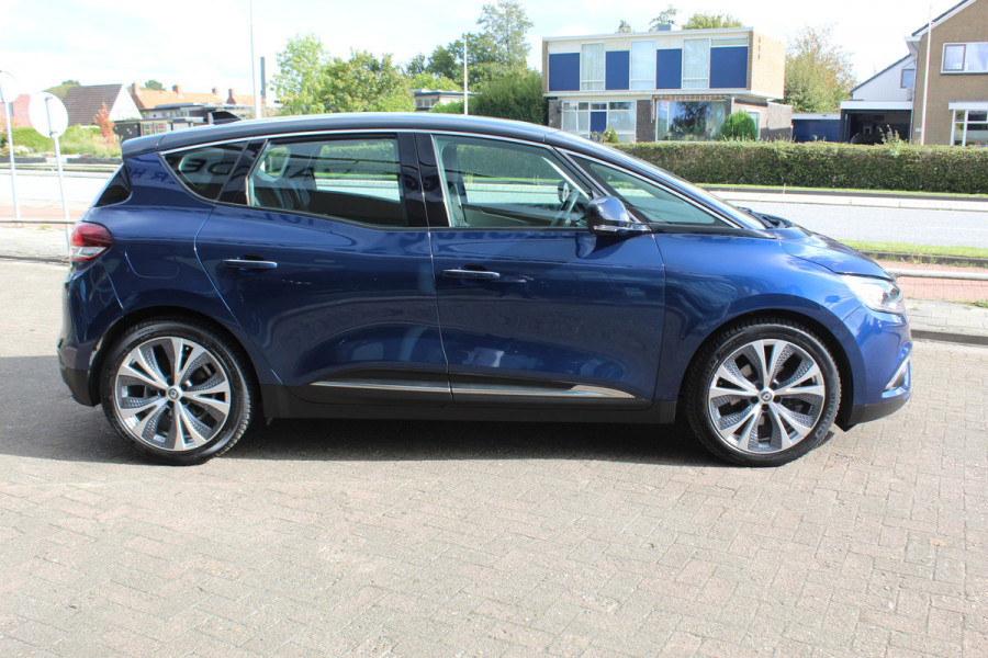 Renault Scénic 1.2 TCe Intens , Trekgewicht 1850kg Zeer nette hoog zitter , Climate  control , Navigatie , Cruis control Trekhaak , Parkeer sensoren V+A , AGR stoel bestuurder