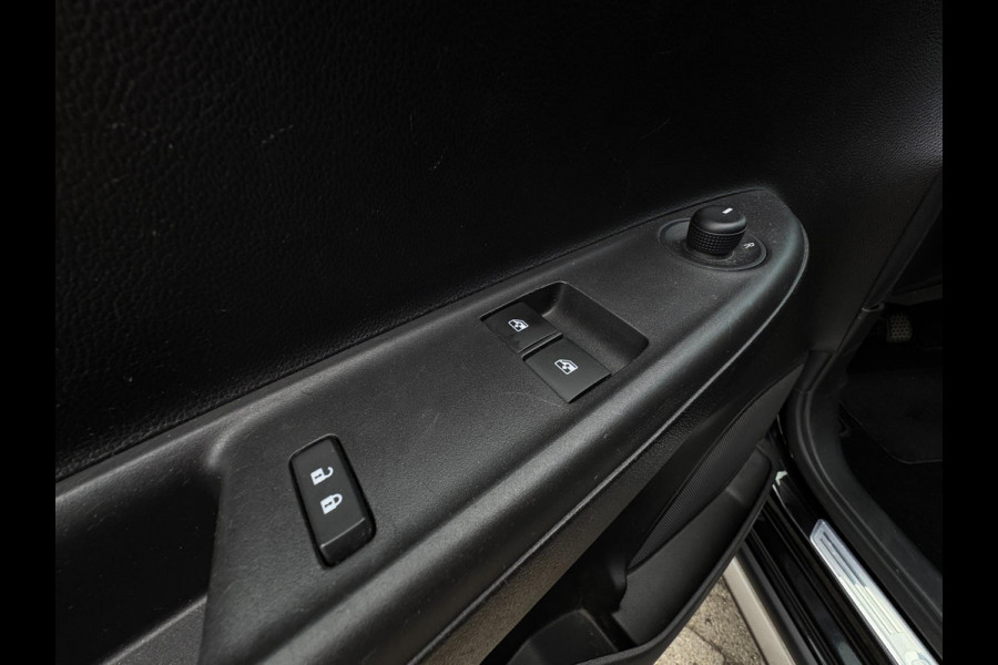 Opel KARL 1.0 Rocks Online Edition 1E EIGENAAR / PDC / CARPLAY / NAVIGATIE / AIRCO / CRUISE CONTROL / NL AUTO
