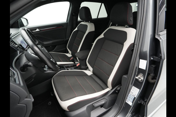 Volkswagen T-Roc 1.5 TSI 150pk DSG Sport Navigatie Trekhaak Virtual cockpit Acc Carplay 95