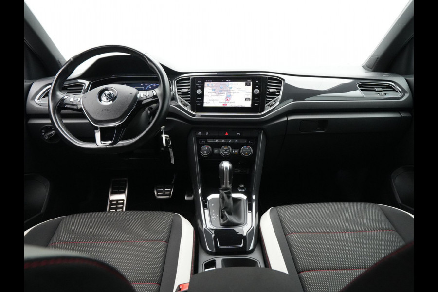 Volkswagen T-Roc 1.5 TSI 150pk DSG Sport Navigatie Trekhaak Virtual cockpit Acc Carplay 95