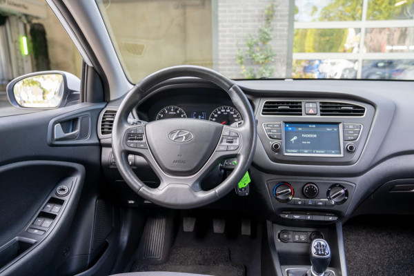 Hyundai i20 1.0 T-GDI Comfort|Prijs rijklaar incl. 12 mnd garantie| Stoel/stuurverwarming Bluetooth Carplay Camera PDC achter