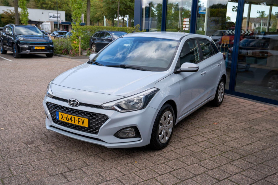 Hyundai i20 1.0 T-GDI Comfort|Prijs rijklaar incl. 12 mnd garantie| Stoel/stuurverwarming Bluetooth Carplay Camera PDC achter