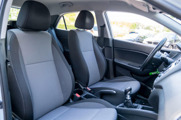Hyundai i20 1.0 T-GDI Comfort|Prijs rijklaar incl. 12 mnd garantie| Stoel/stuurverwarming Bluetooth Carplay Camera PDC achter