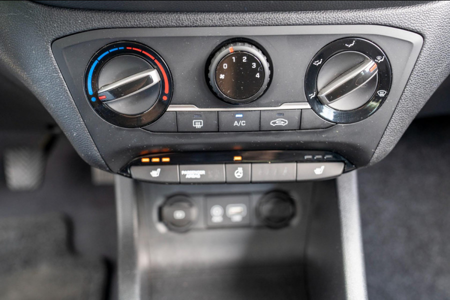 Hyundai i20 1.0 T-GDI Comfort|Prijs rijklaar incl. 12 mnd garantie| Stoel/stuurverwarming Bluetooth Carplay Camera PDC achter