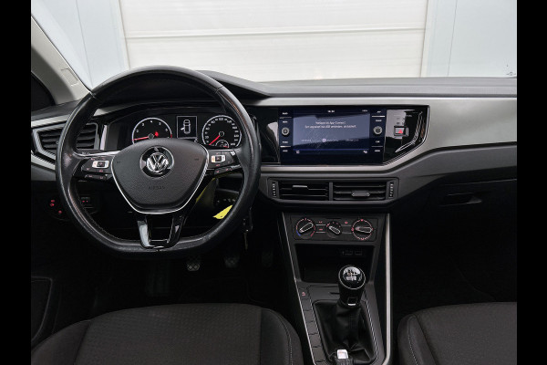 Volkswagen Polo 1.0 TSI Comfortline (NL-auto, Panorama, Navi, Carplay/ Android Auto, APP-Connect, Climate Con, Cruise Con, Etc)