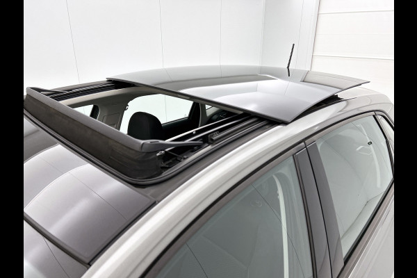 Volkswagen Polo 1.0 TSI Comfortline (NL-auto, Panorama, Navi, Carplay/ Android Auto, APP-Connect, Climate Con, Cruise Con, Etc)
