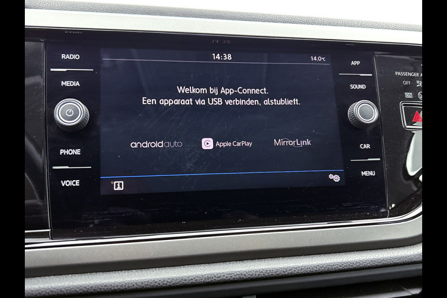 Volkswagen Polo 1.0 TSI Comfortline (NL-auto, Panorama, Navi, Carplay/ Android Auto, APP-Connect, Climate Con, Cruise Con, Etc)