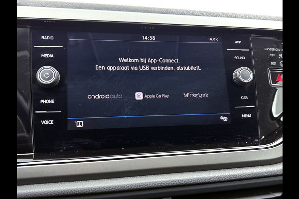Volkswagen Polo 1.0 TSI Comfortline (NL-auto, Panorama, Navi, Carplay/ Android Auto, APP-Connect, Climate Con, Cruise Con, Etc)