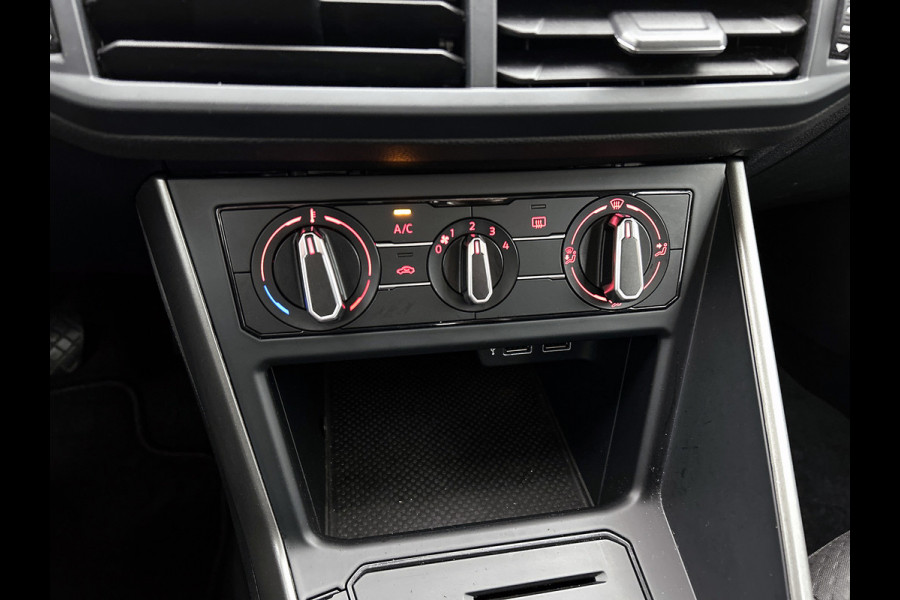 Volkswagen Polo 1.0 TSI Comfortline (NL-auto, Panorama, Navi, Carplay/ Android Auto, APP-Connect, Climate Con, Cruise Con, Etc)