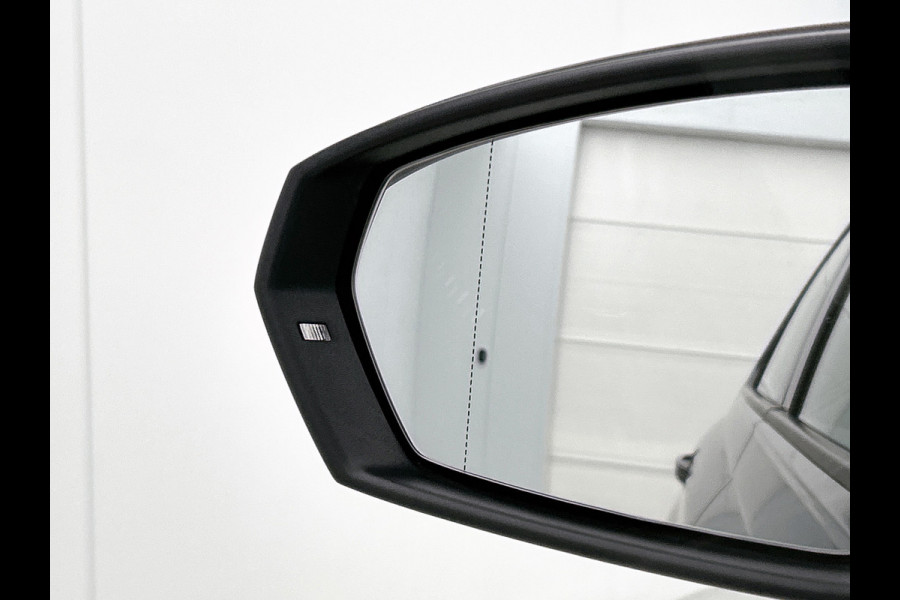 Volkswagen Polo 1.0 TSI Comfortline (NL-auto, Panorama, Navi, Carplay/ Android Auto, APP-Connect, Climate Con, Cruise Con, Etc)