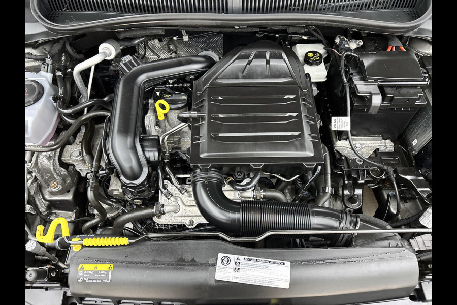 Volkswagen Polo 1.0 TSI Comfortline (NL-auto, Panorama, Navi, Carplay/ Android Auto, APP-Connect, Climate Con, Cruise Con, Etc)