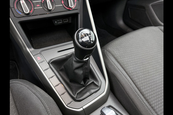 Volkswagen Polo 1.0 TSI Comfortline (NL-auto, Panorama, Navi, Carplay/ Android Auto, APP-Connect, Climate Con, Cruise Con, Etc)