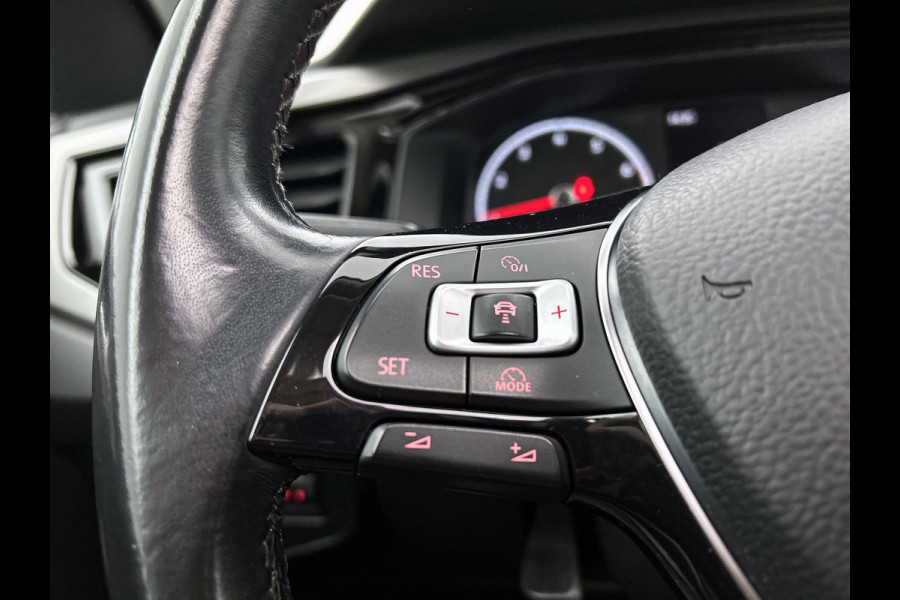 Volkswagen Polo 1.0 TSI Comfortline (NL-auto, Panorama, Navi, Carplay/ Android Auto, APP-Connect, Climate Con, Cruise Con, Etc)