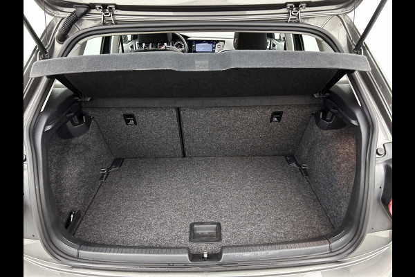 Volkswagen Polo 1.0 TSI Comfortline (NL-auto, Panorama, Navi, Carplay/ Android Auto, APP-Connect, Climate Con, Cruise Con, Etc)