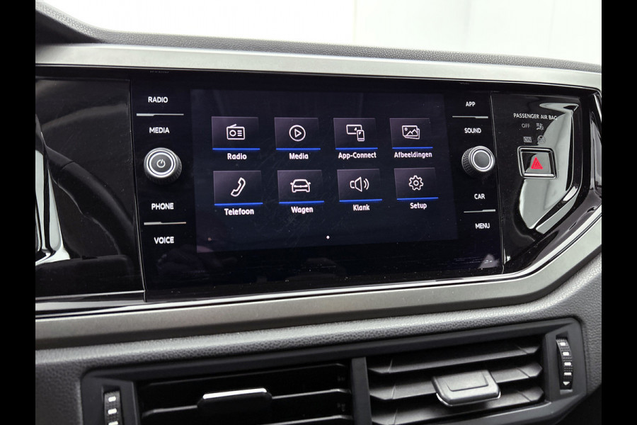 Volkswagen Polo 1.0 TSI Comfortline (NL-auto, Panorama, Navi, Carplay/ Android Auto, APP-Connect, Climate Con, Cruise Con, Etc)