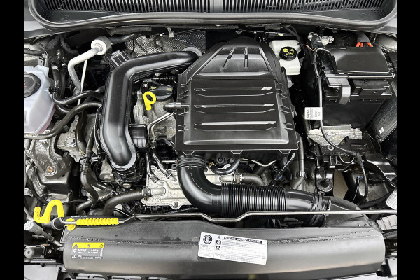 Volkswagen Polo 1.0 TSI Comfortline (NL-auto, Panorama, Navi, Carplay/ Android Auto, APP-Connect, Climate Con, Cruise Con, Etc)