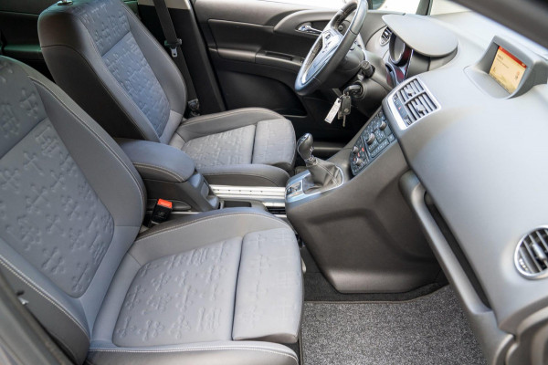 Opel Meriva 1.4 Turbo Blitz|Prijs rijklaar incl12 mnd garantie|LMV NAV Trekhaak Bluetooth achteruitrijcamera Stoel/Stuurverwarming