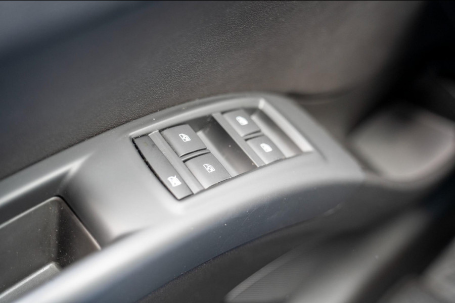 Opel Meriva 1.4 Turbo Blitz|Prijs rijklaar incl12 mnd garantie|LMV NAV Trekhaak Bluetooth achteruitrijcamera Stoel/Stuurverwarming