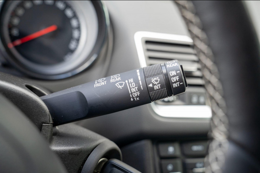 Opel Meriva 1.4 Turbo Blitz|Prijs rijklaar incl12 mnd garantie|LMV NAV Trekhaak Bluetooth achteruitrijcamera Stoel/Stuurverwarming