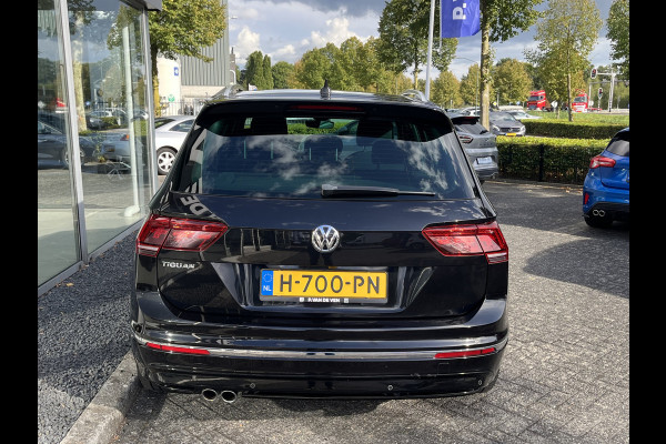 Volkswagen Tiguan 1.5 TSI ACT Highline Business R 150pk/110kW DSG Automaat 7-traps | NL Auto Eerste eigenaar! | Elektr. trekhaak | Camera | Carplay/Android Auto | Navigatie | 19 inch | etc. etc.