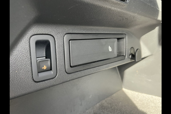 Volkswagen Tiguan 1.5 TSI ACT Highline Business R 150pk/110kW DSG Automaat 7-traps | NL Auto Eerste eigenaar! | Elektr. trekhaak | Camera | Carplay/Android Auto | Navigatie | 19 inch | etc. etc.